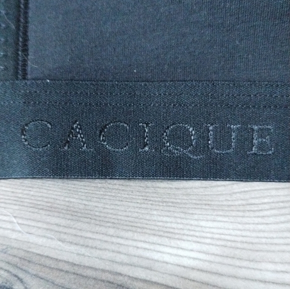 Cacique Black Lightly Lined No-Wire Bra Women's Size 50C - Picture 2 of 5